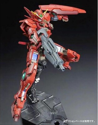 Premium Bandai Real grade RG 1/144 GUNDAM ASTRAEA TYPE-F Model Kit