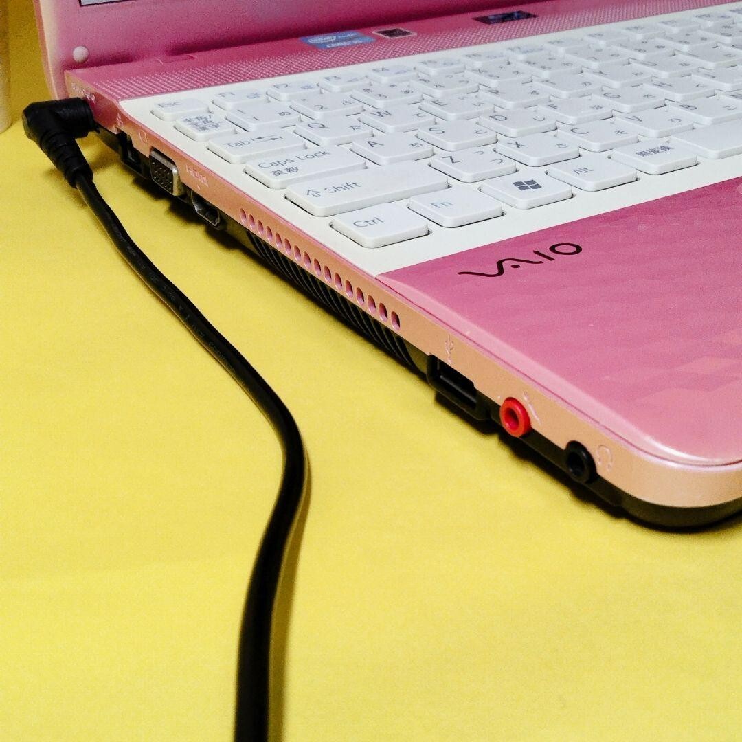 SONY VAIO Pink Intel Core i5 Windows 11 SSD 256GB 4GB Blu-ray CD