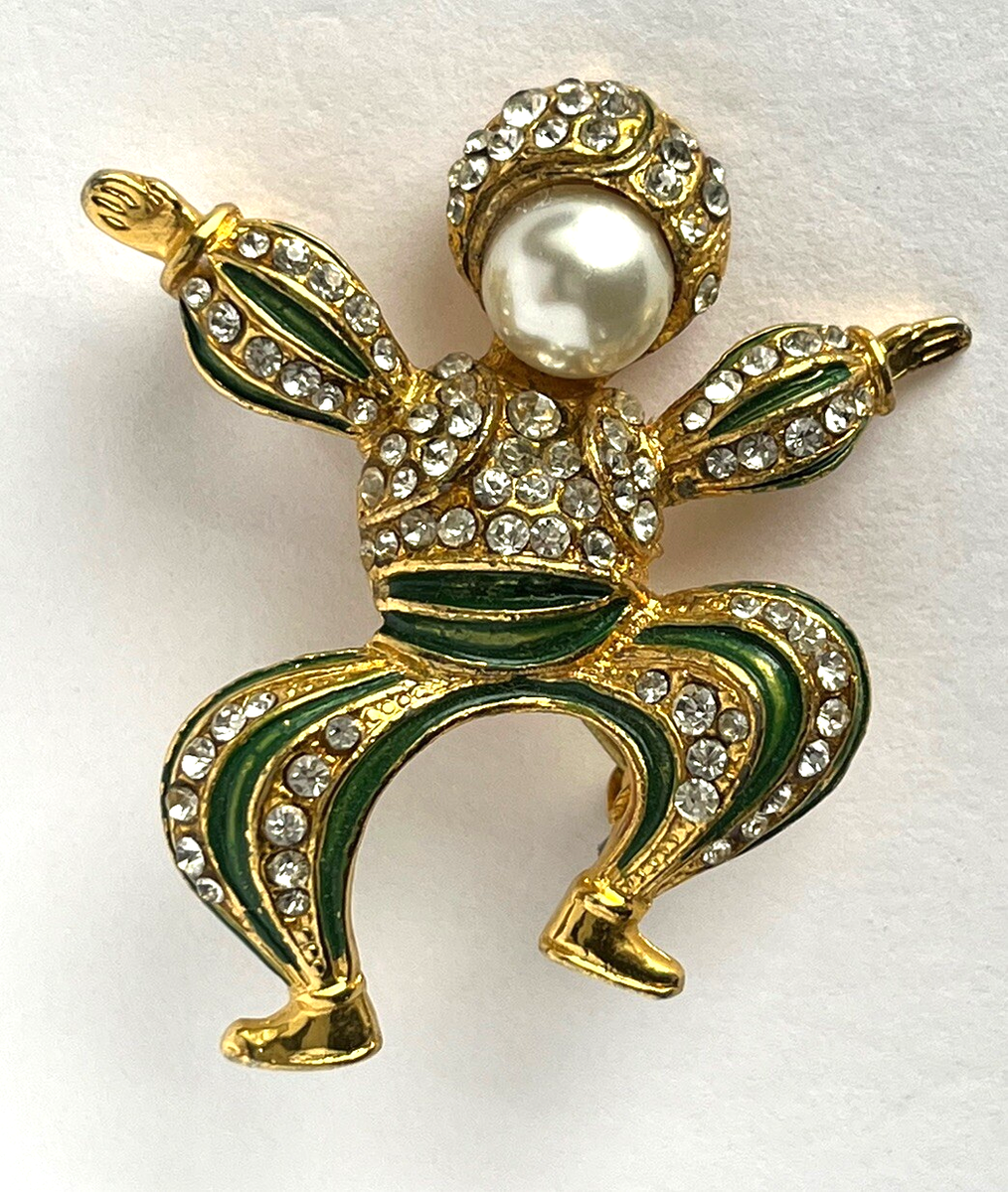 Vintage CINER Vintage Figural Brooch with Enamel Pearl and