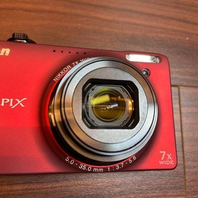 Nikon COOLPIX S6000 14.2MP Digital Camera - Champagne silver for