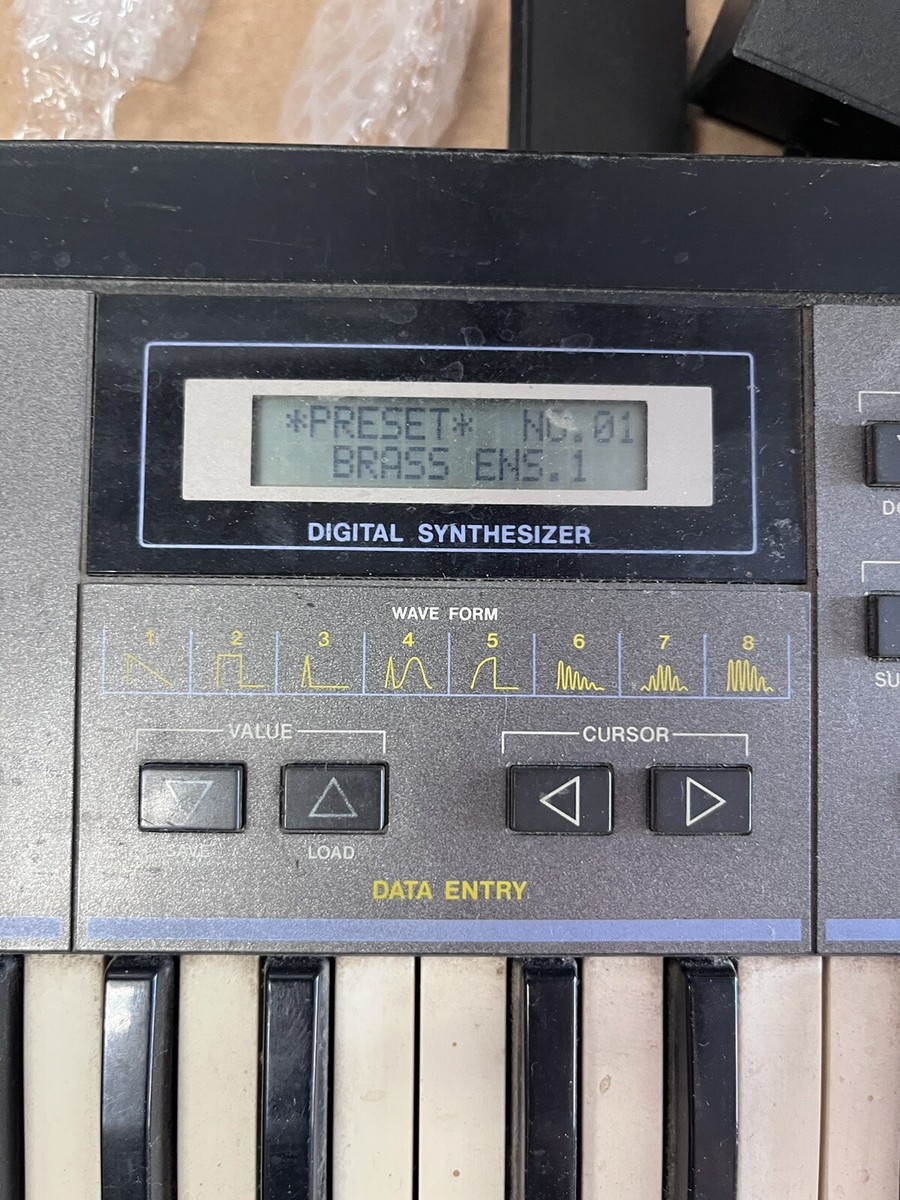 Vintage Casio CZ-101 Digital Keyboard Synth Synthesizer Japan