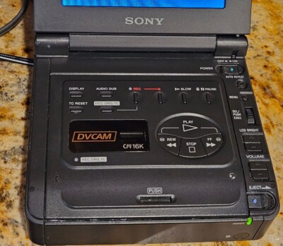 SONY DSR-V10 MINI DV VIDEO WALKMAN TV VCR MONITOR FOR PARTS/repair