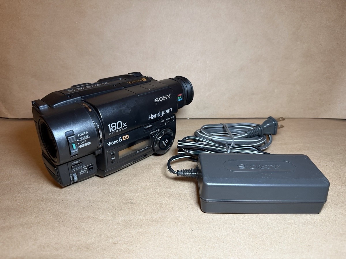Sony Handycam NighShot CCD-TR416 Video 8 XR Camcorder 180x Digital