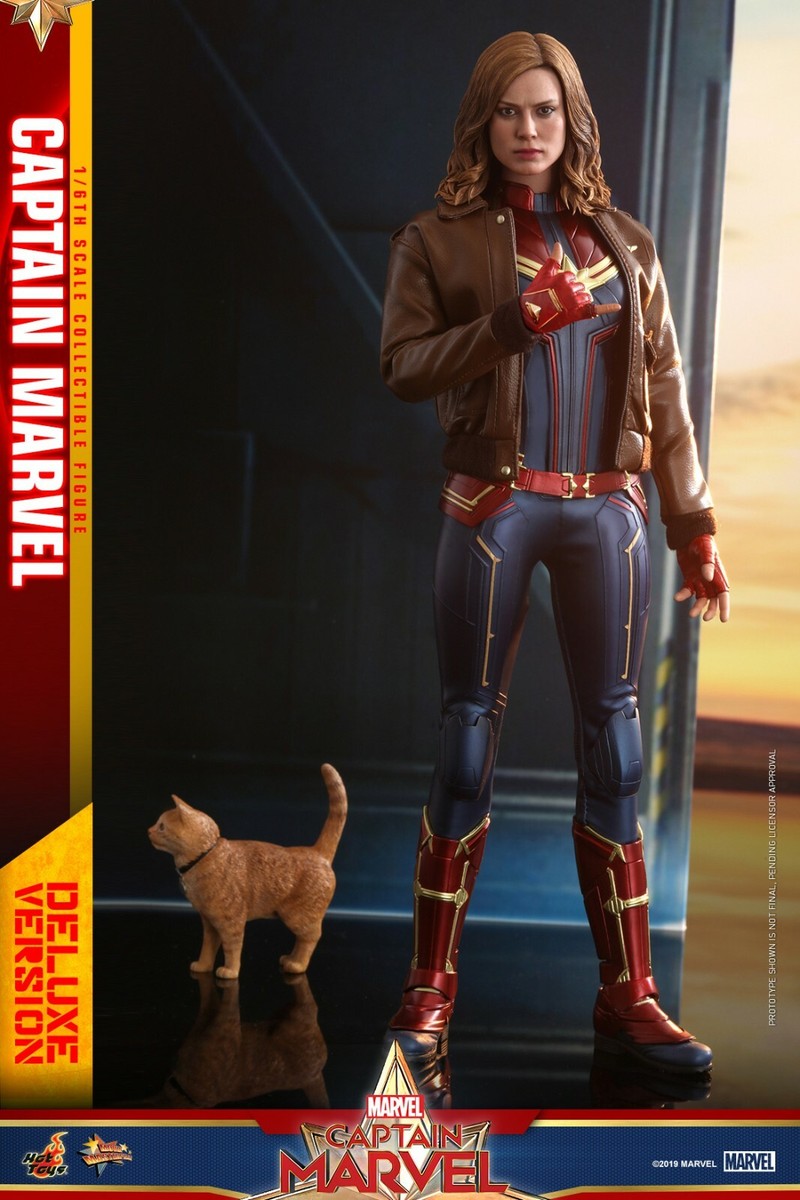 CAPTAIN MARVEL フィギュア 70sバージョン マーベルミニバスト Marvel
