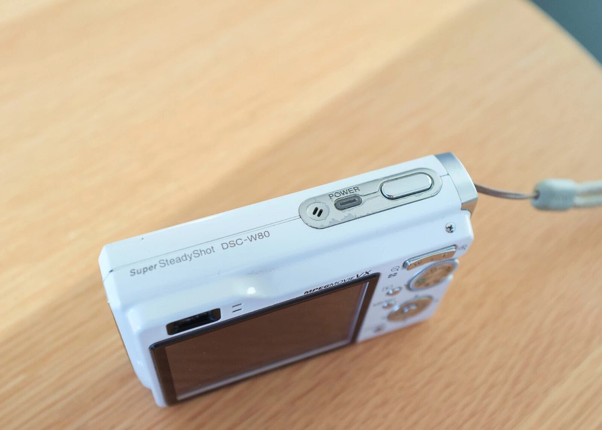 Sony Cyber-shot DSC-W80 7.2MP CCD Vintage Digital Camera - 100