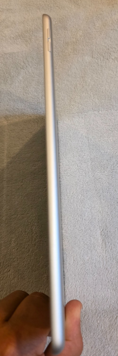 Apple iPad A2197 7th Gen 10.2