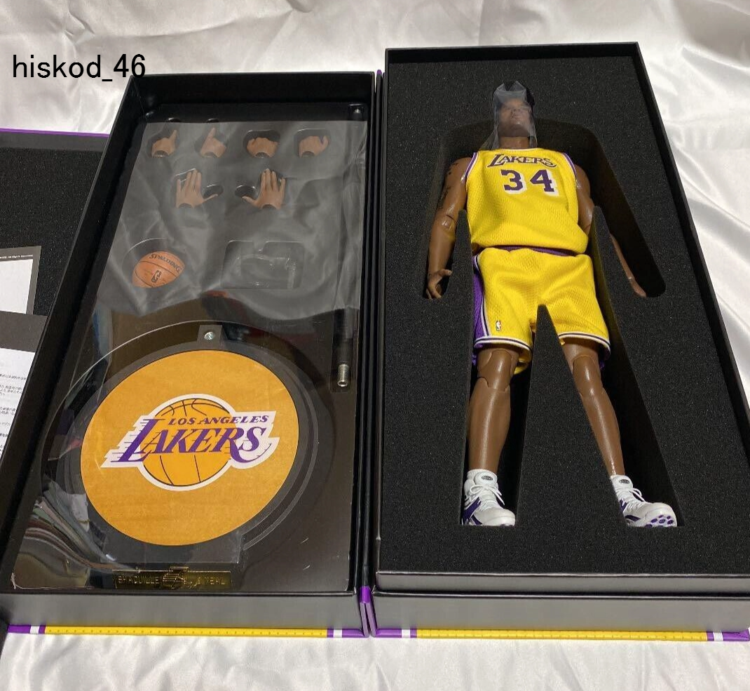 ENTERBAY REAL MASTERPIECE NBA COLLECTION SHAQUILLE O'NEAL ACTION