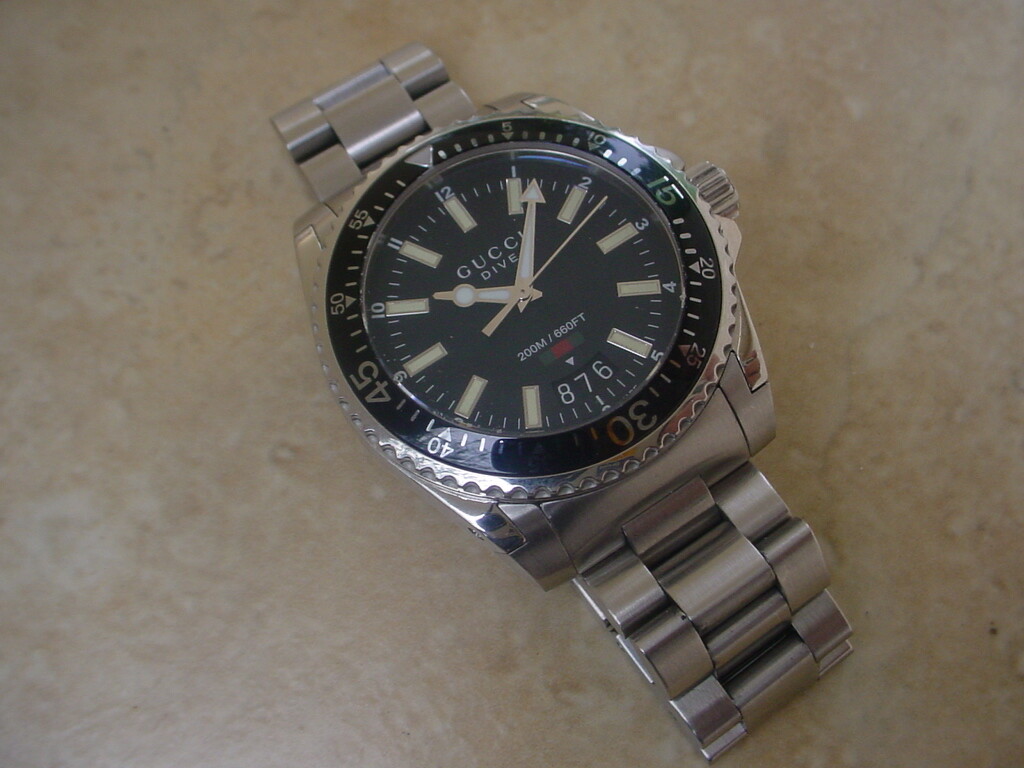 Gucci Diver 200M/660FT, Stainless Steel Case, Original Bracelet