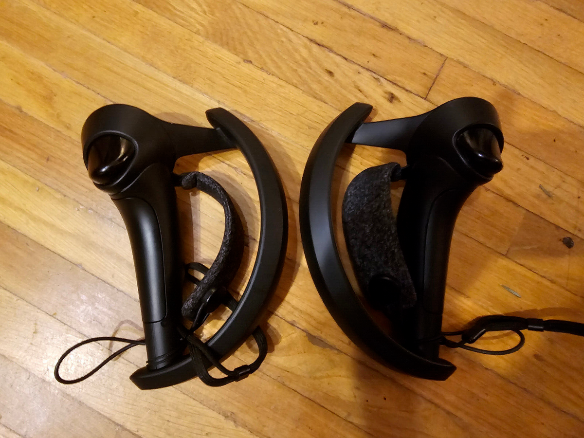Valve Index VR Controllers - Black (V003665-20) | eBay