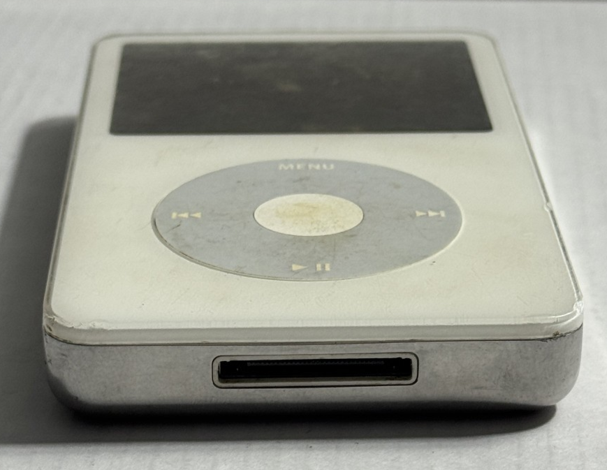 ポータブルプレーヤー iPod Classic A1136 60GB ポータブルプレーヤー