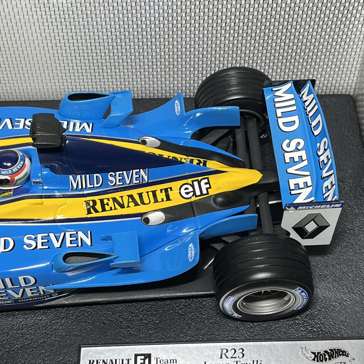 Hot Wheels 1/18 Renault F1 Team R23 Jarno Trulli #7 MILD SEVEN