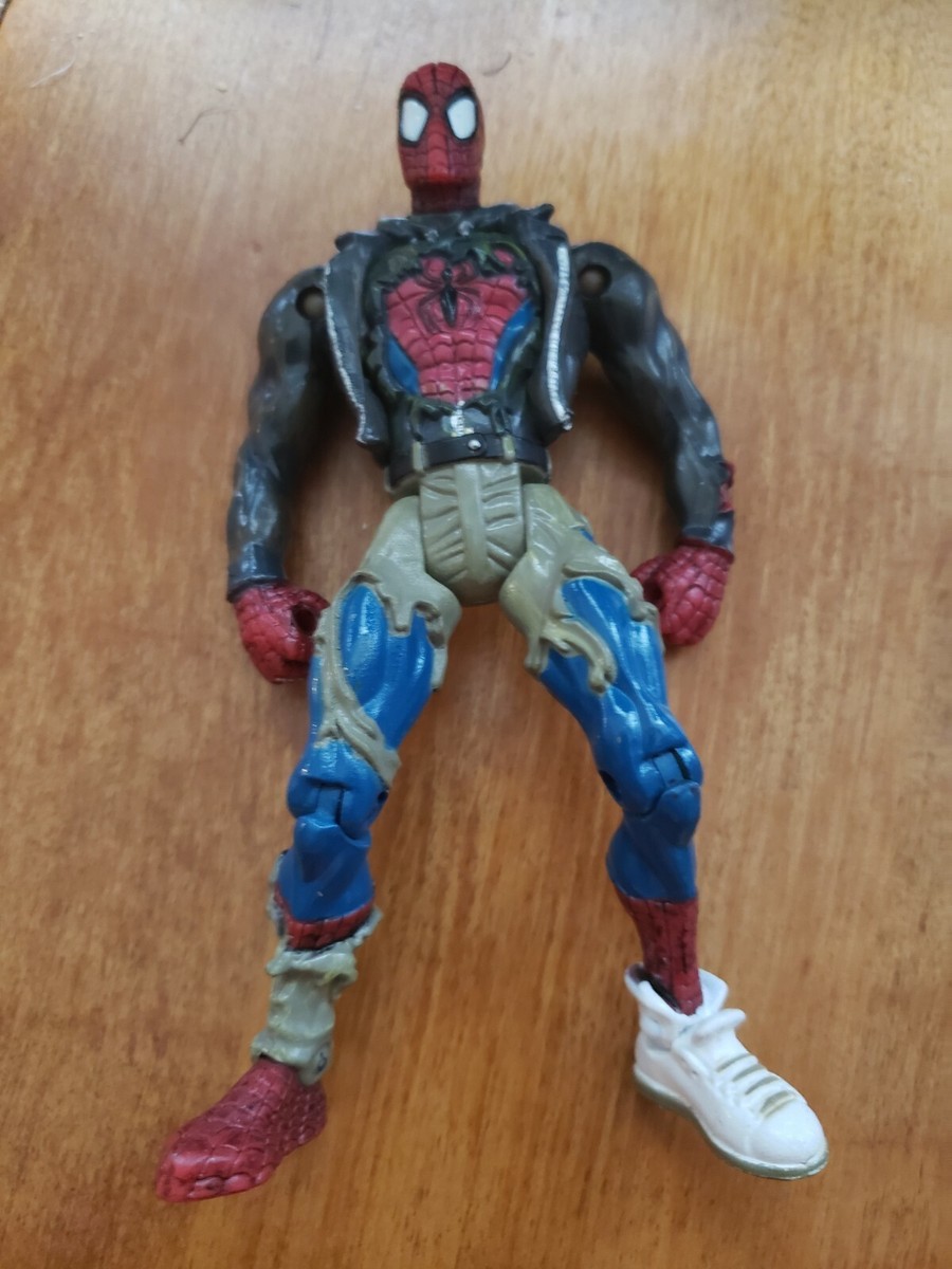Vintage Marvel / ToyBiz - Battle Damaged Spider-Man - 5