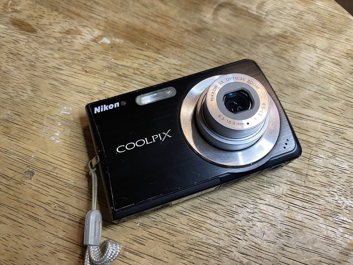 Nikon Coolpix S200 Black Digital Camera 3x Zoom 7.1 Megapixels