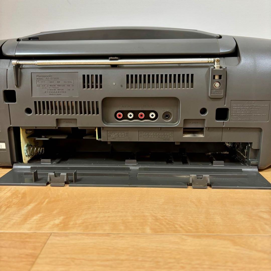 Junk item Panasonic RX-DT909 CD radio cassette player