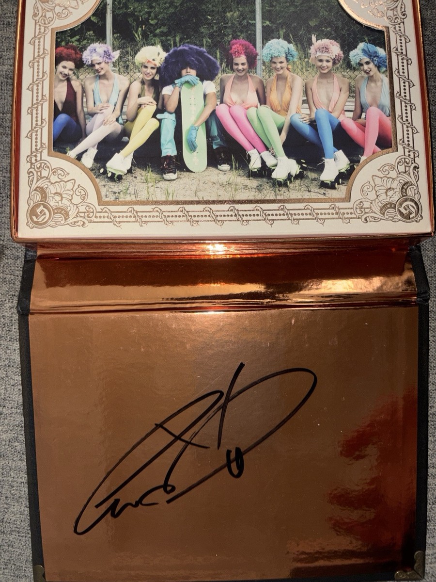 BIGBANG G-Dragon [One Of Kind] Autographed Signed Album BIG BANG