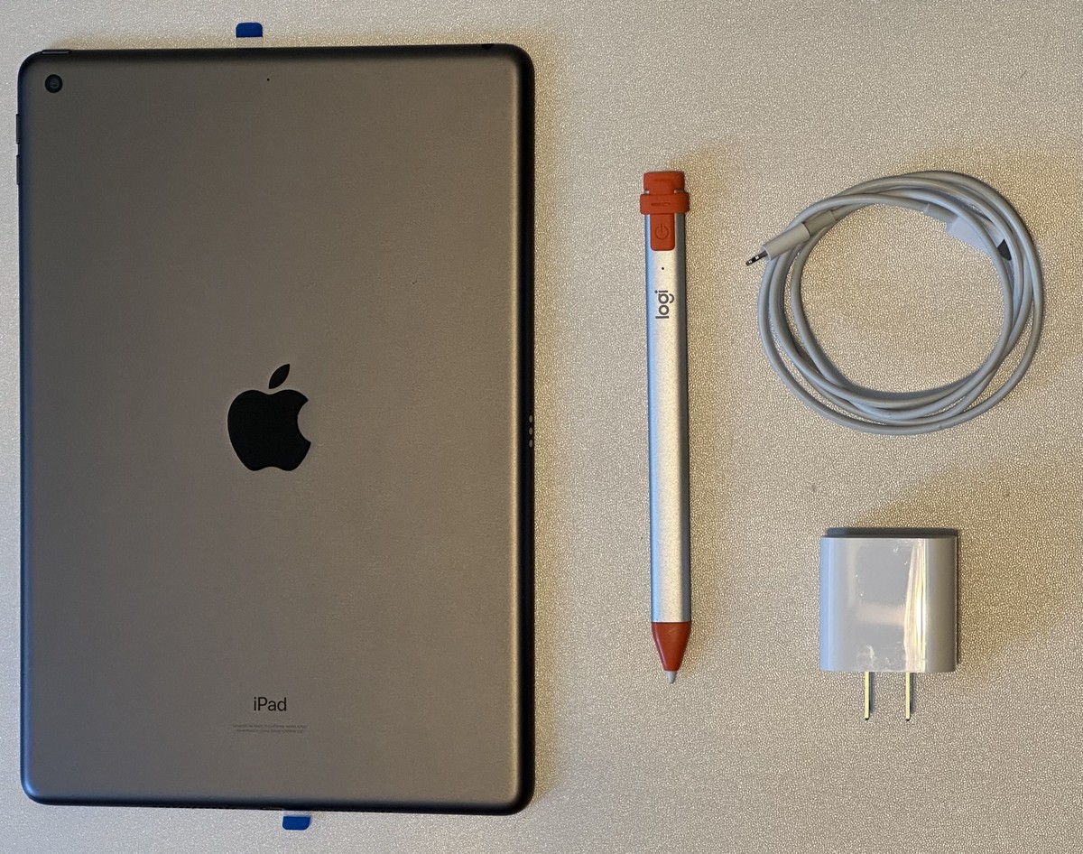 Apple iPad 9 9th Generation 64GB Space Gray Wifi Bundle Logitech