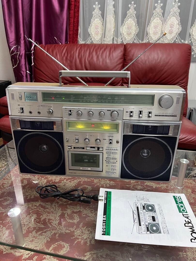 Rare TOSHIBA TOSHIBA BOMBEAT RT-S 90 Radio Cassette Used Work