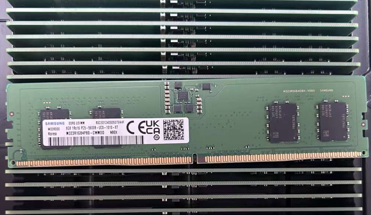 Samsung 8GB DDR5 5600 Desktop RAM UDIMM Non-ECC PC5-5600B for DELL