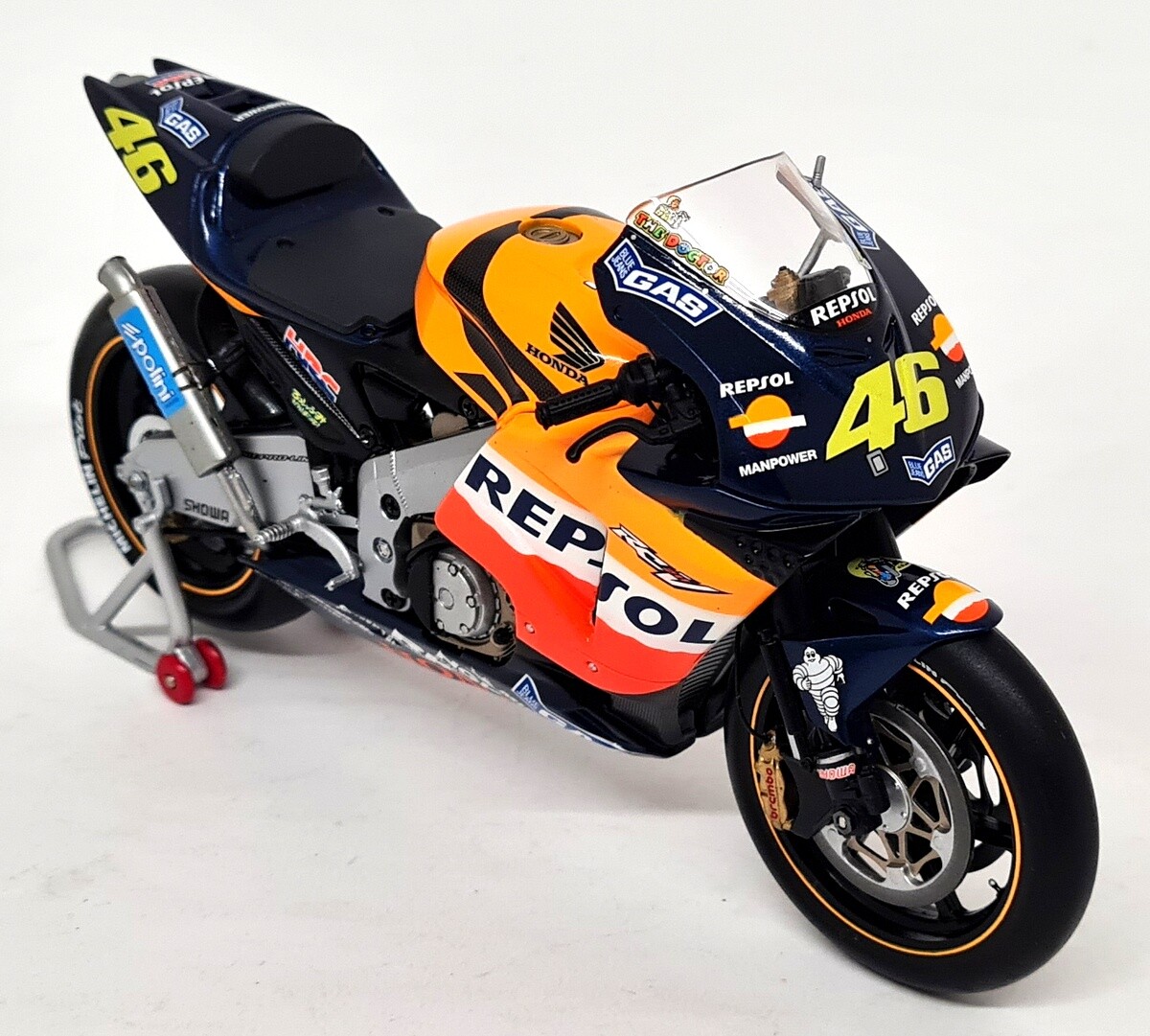 Minichamps 1/12 Honda RC211V 2002 Valentino Rossi Repsol Team