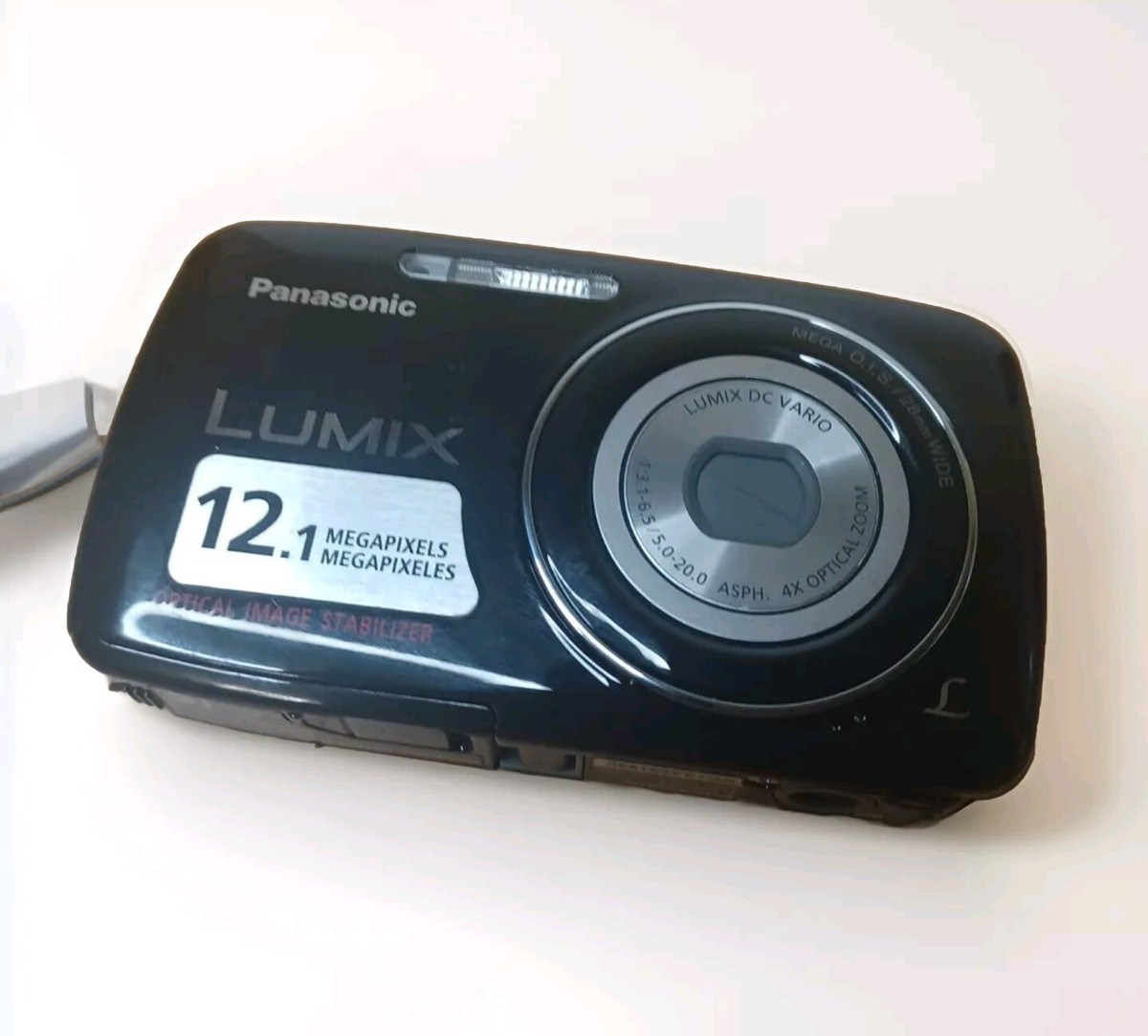 Panasonic Lumix DMC-S1 Digital Camera 12.1MP 2.7