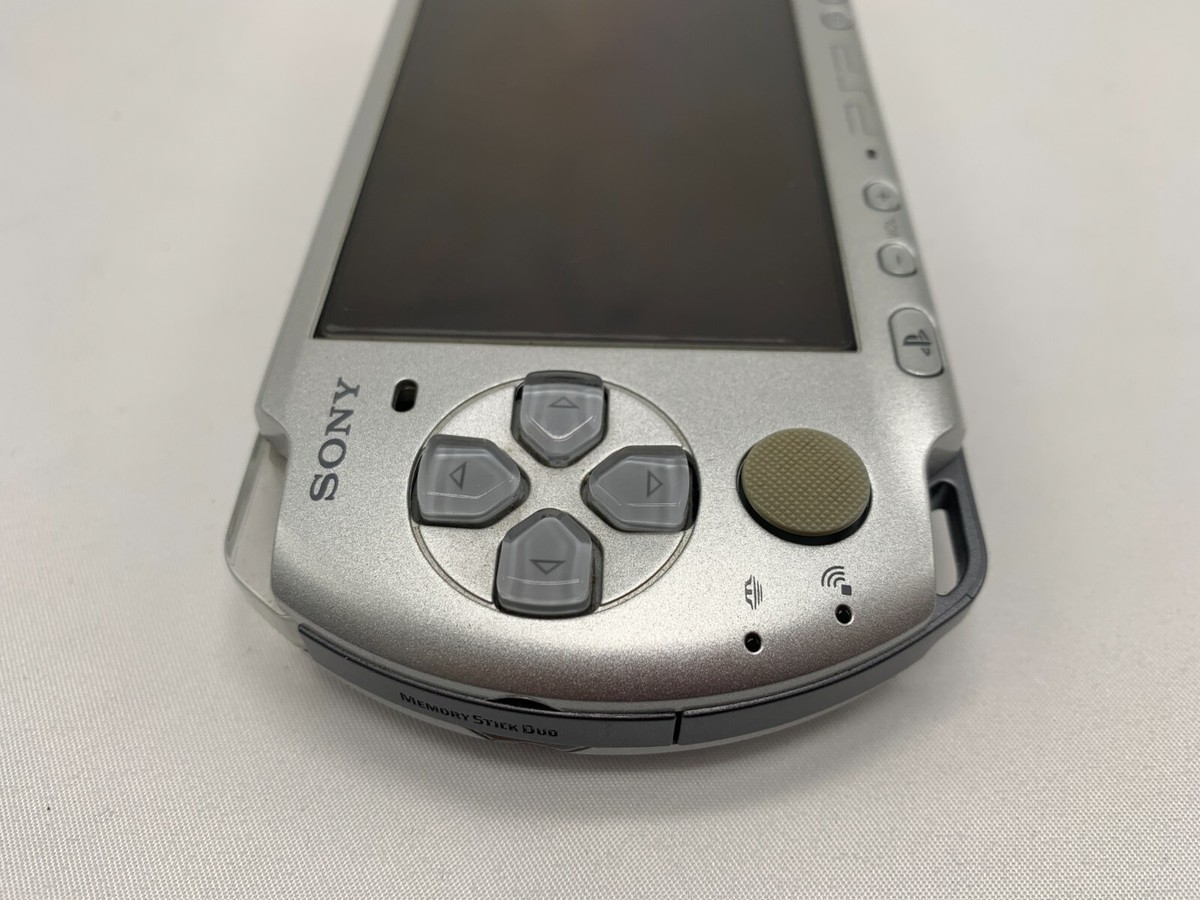 SONY PSP Playstation Portable Mystic Silver PSP-3000MS Console