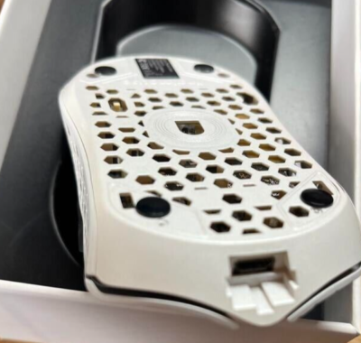 FinalMouse Starlight-12 Pegasus Small Gaming Mouse white from