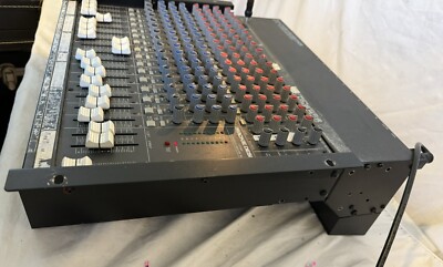 Mackie Designs CR1604 16 Channel Mic Line Mixer with XLR10