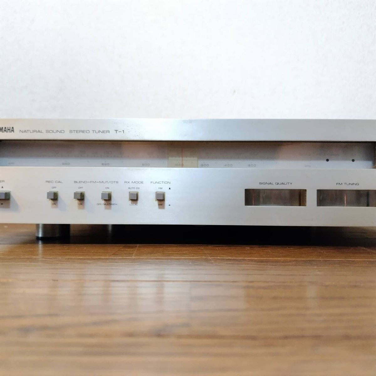 Yamaha T-1 Natural Sound AM / FM Stereo Tuner Radio Confirmed