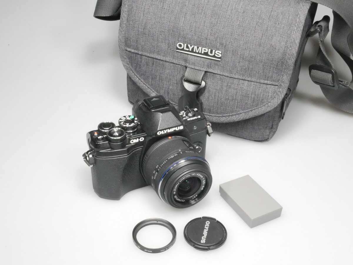 Olympus OM-D E-M10 Mark III Body w/ M.Zuiko 14-42mm f/3.5-5.6 Lens