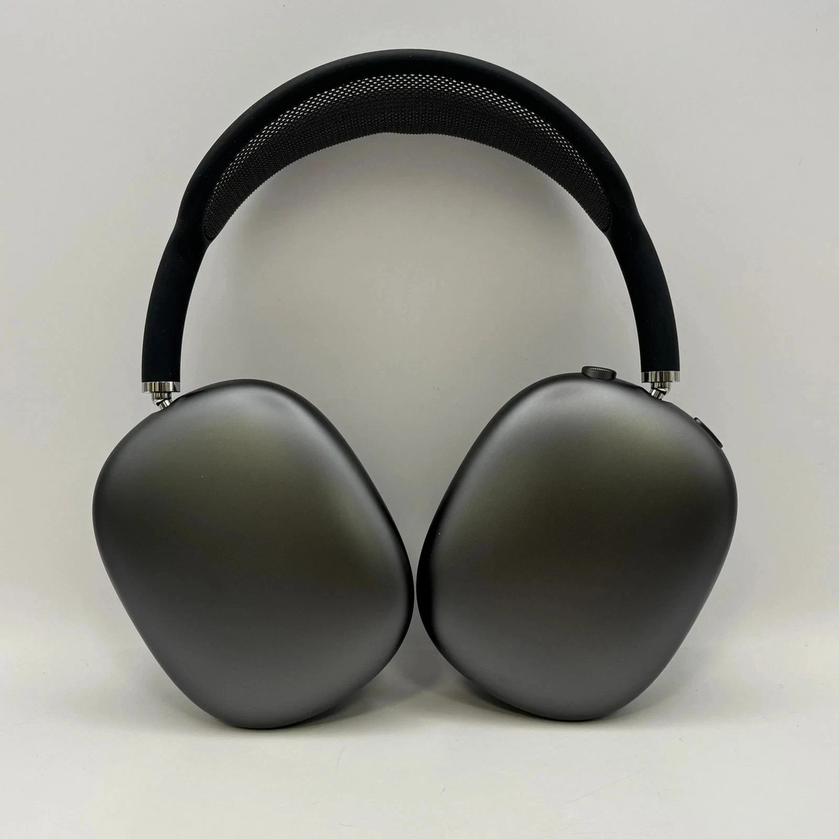 AirPods Max Lightning Black - Very Good Condition w/ Smart Case | eBay