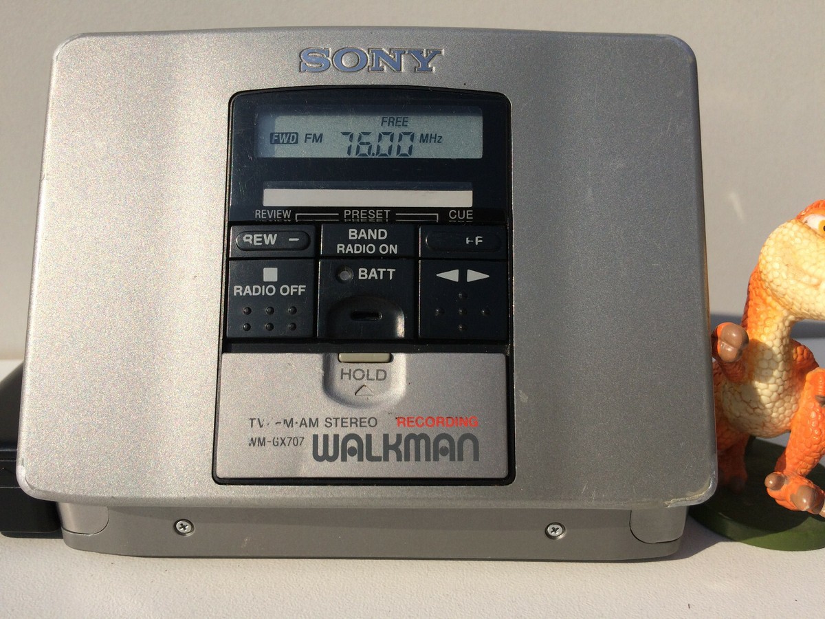 Sony Walkman WM-GX707 Cassette Player/Recorder Radio 3 Band AM/FM