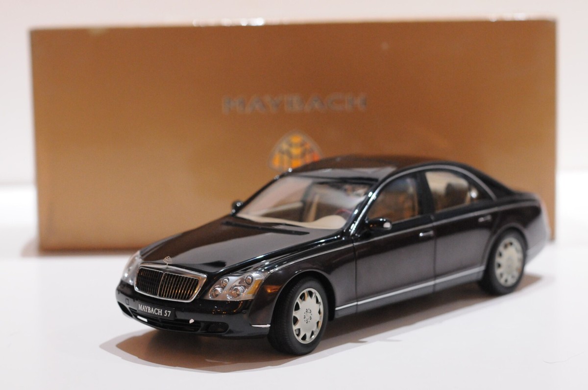 AUTOART MAYBACH 57 DEALER MODEL BROWN BLACK DIE CAST SCALE 1:18