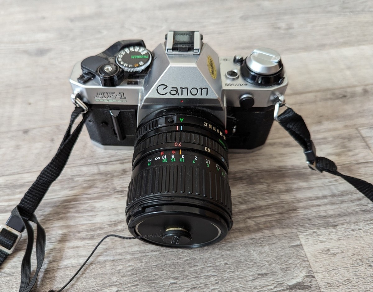 Canon AE-1 Program 35mm SLR Camera FD 35-70mm f3.5-4.5 Canon Lens