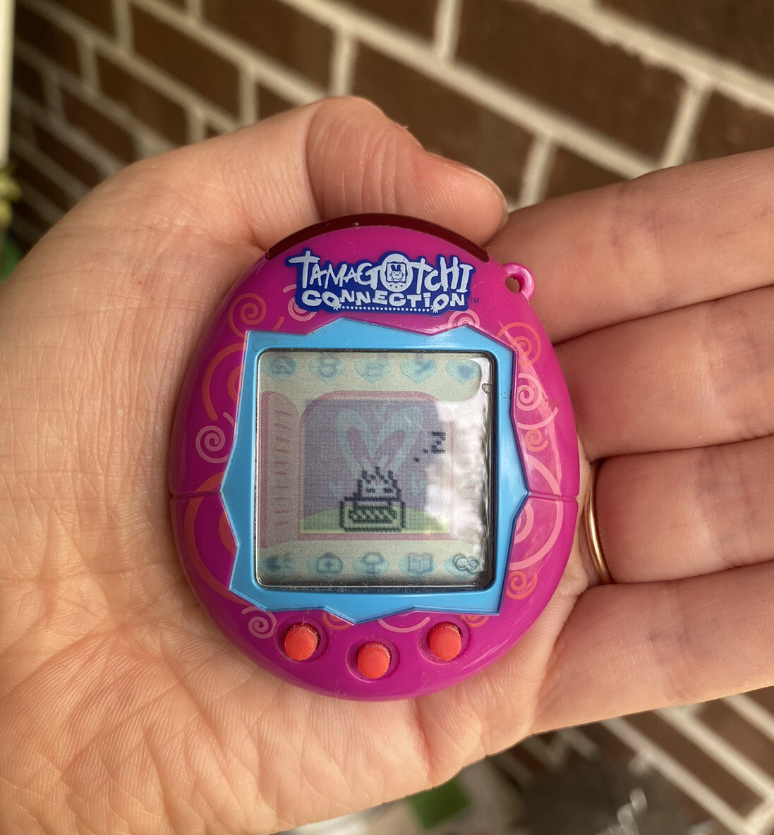 Tamagotchi Connection Bandai,Wiz 2004 Pink Magenta & Swirls Heart