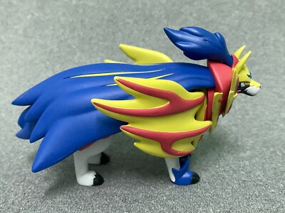 Zacian Zamazenta Pokemon monster Figure Nintendo Tomy Collection