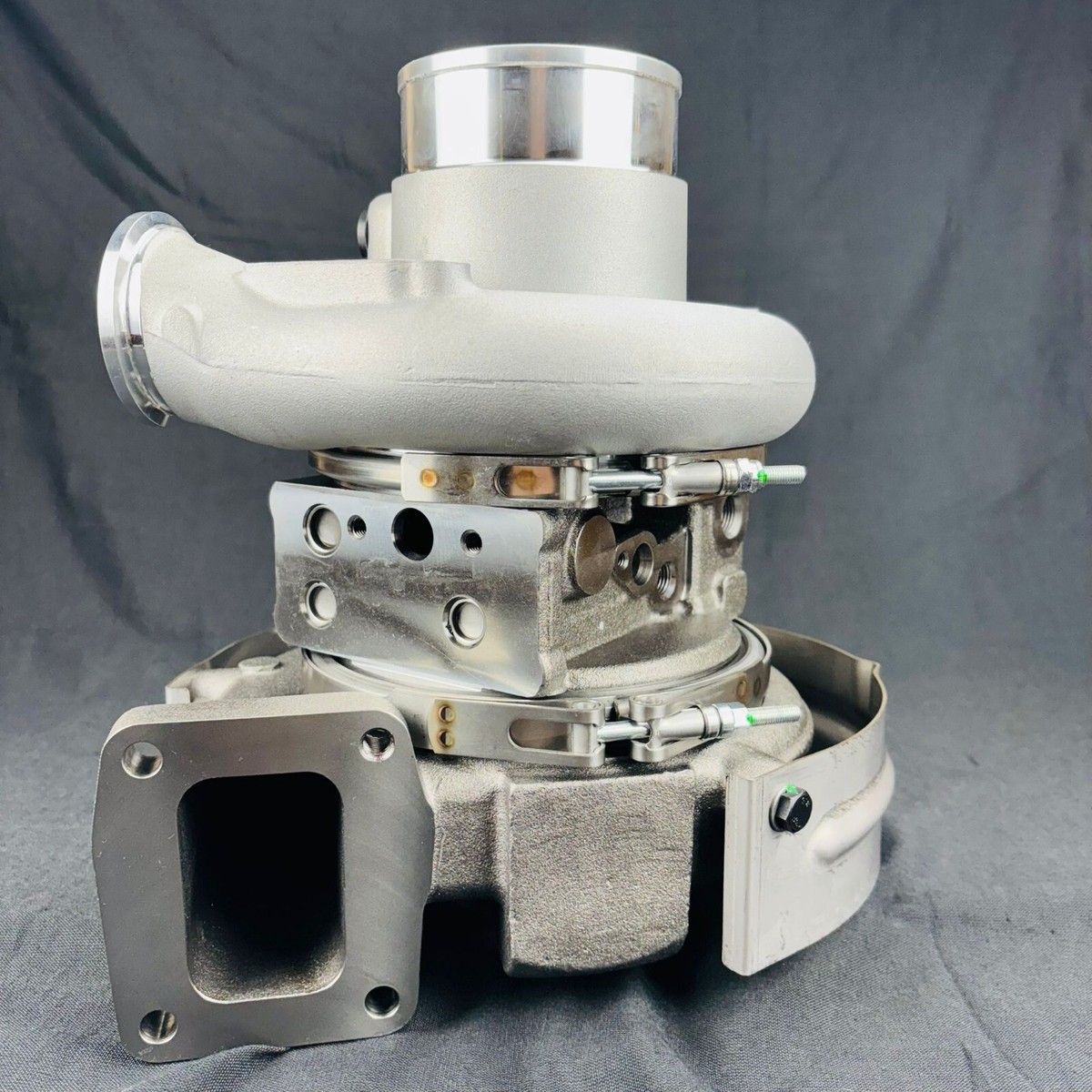 NEW turbocharger 6746-81-8021 5552085 5456821 For He400vg Komatsu