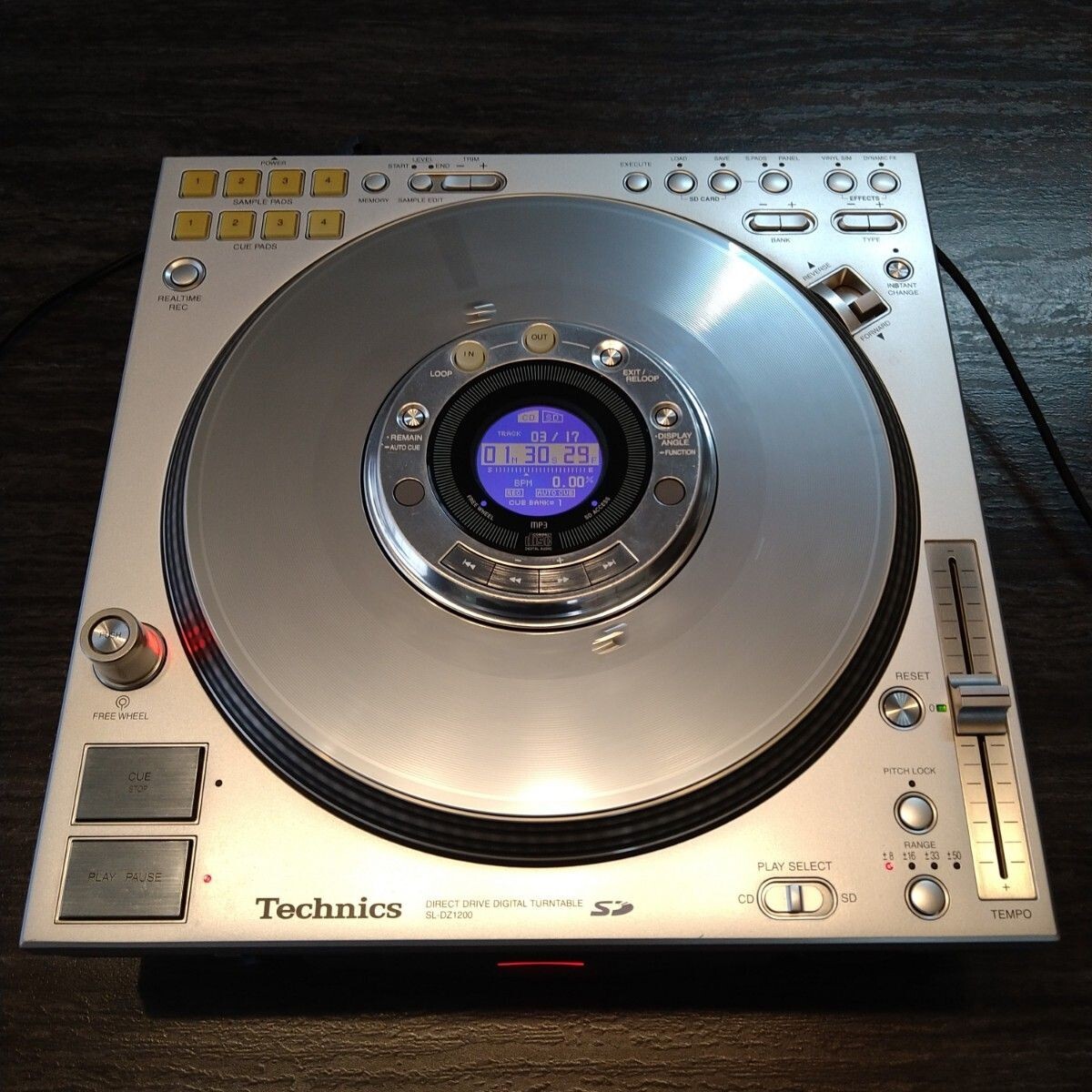 Technics SL-DZ1200 Direct Drive Digital Turntable Silver used