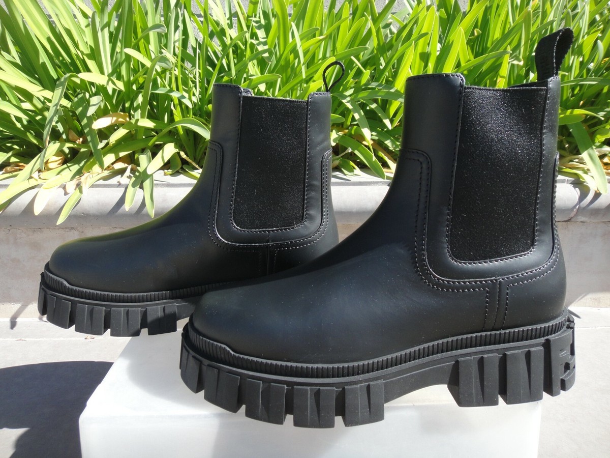 Fendi FORCE LUGGED CHELSEA Boots, Black Leather, Slip-on, Wmn Pick