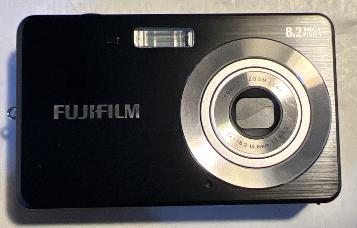 d*7様 FUJIFILM Finepix F810 超美 ちょい残念 カードも 2026年最新