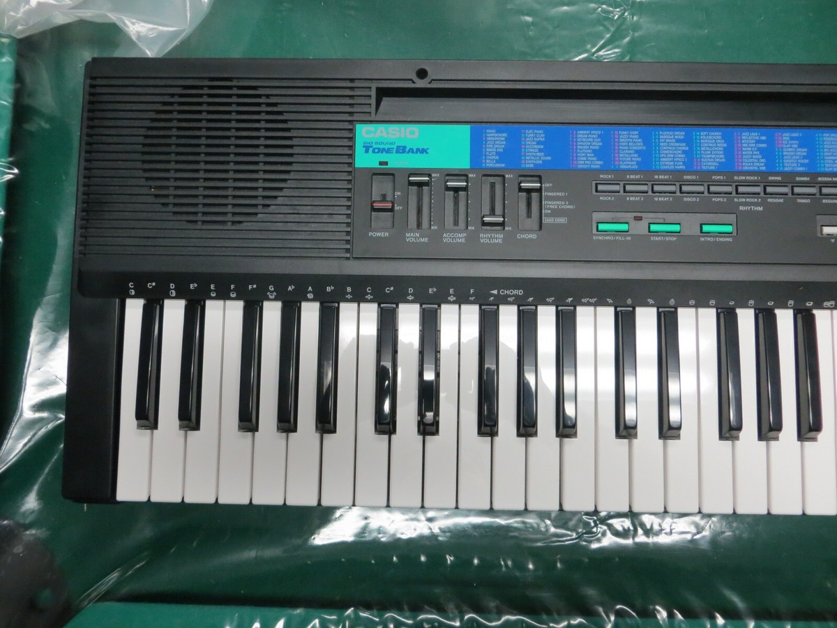 CASIO CT-615 TONE BANK 210 TONE BANK 61 KEY KEYBOARD W/SUSTAIN