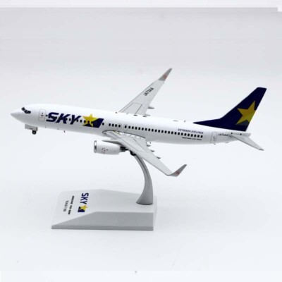 1:200 JC Wings Diecast Aircraft Model Skymark Airlines Boeing B737