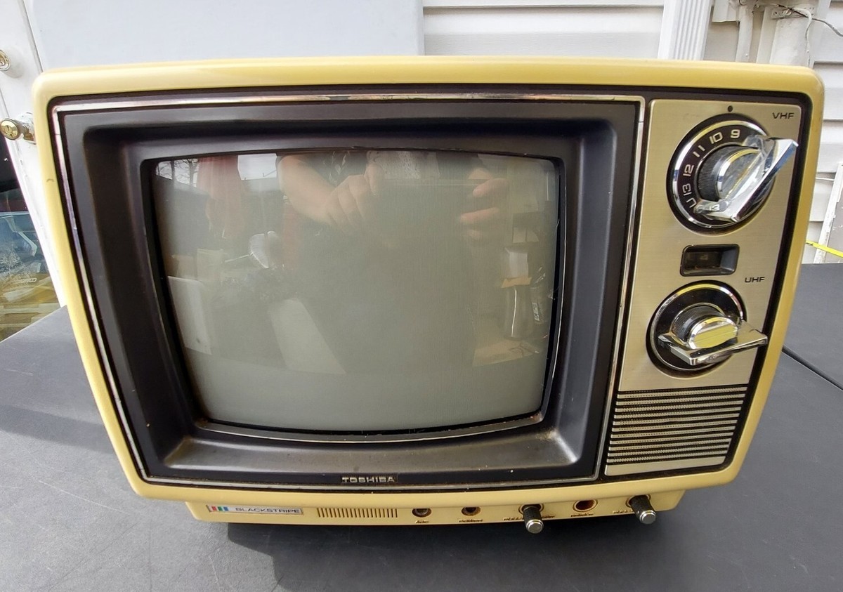 Vintage 1978 Toshiba C097 TV Television Blackstripe | eBay