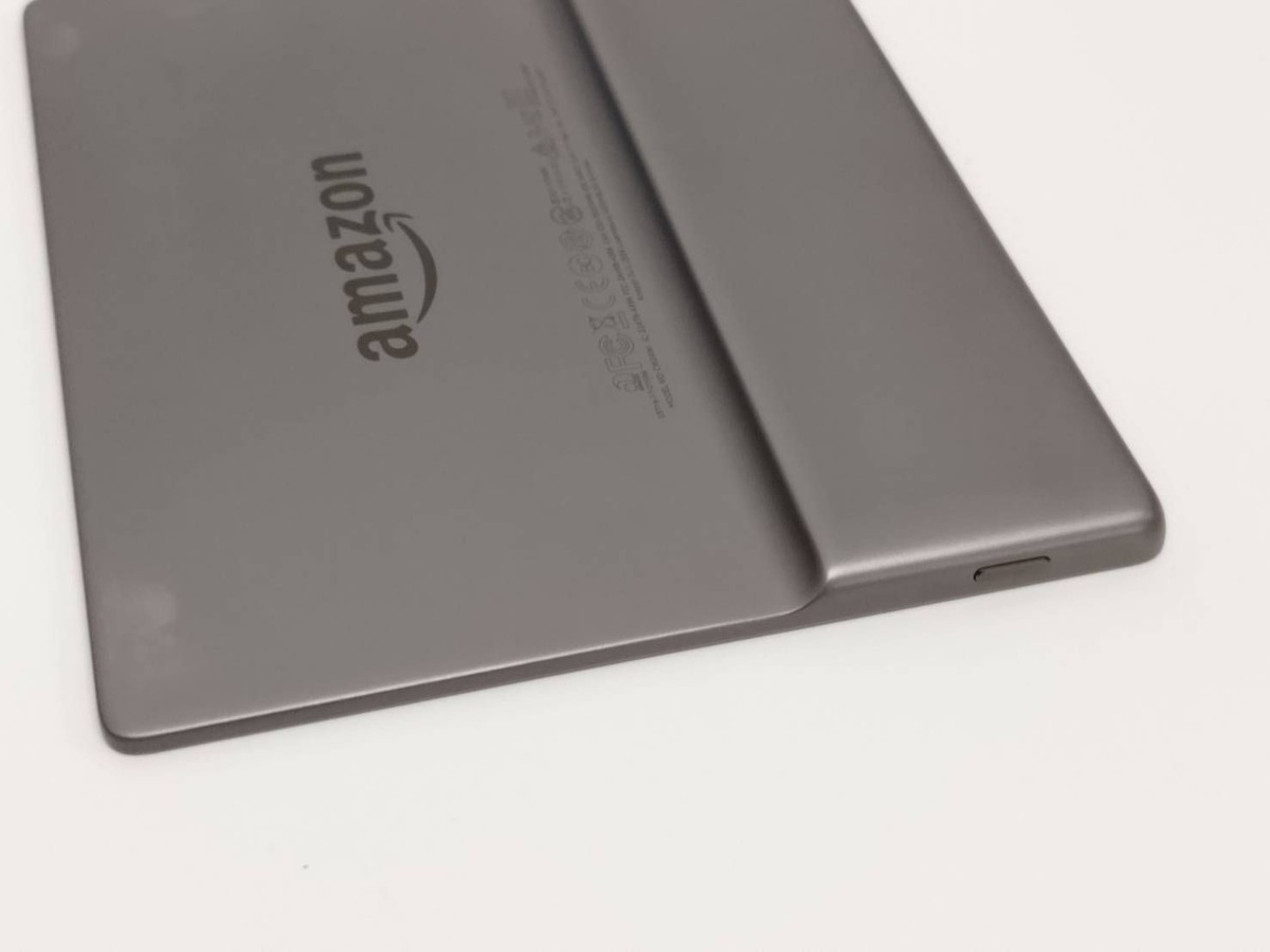 Amazon Kindle Oasis 9th Gen E-book Reader 7-inch 8GB Wifi