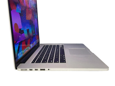 Apple Macbook Pro 15 Inch 2015 Retina - i7 16GB RAM + 512GB SSD