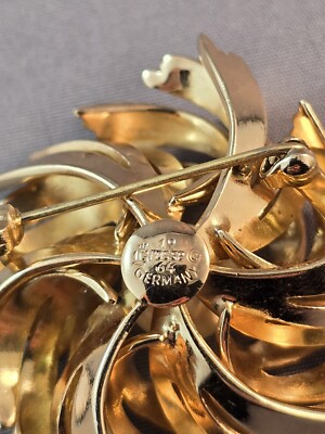 Vintage Grosse Germany Brooch 1964 Gold Plated With Simulated