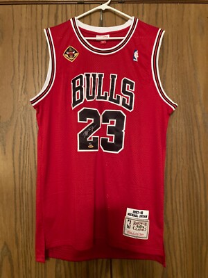 Michael Jordan Printed Signature Mitchell & Ness 1997-98 Chicago