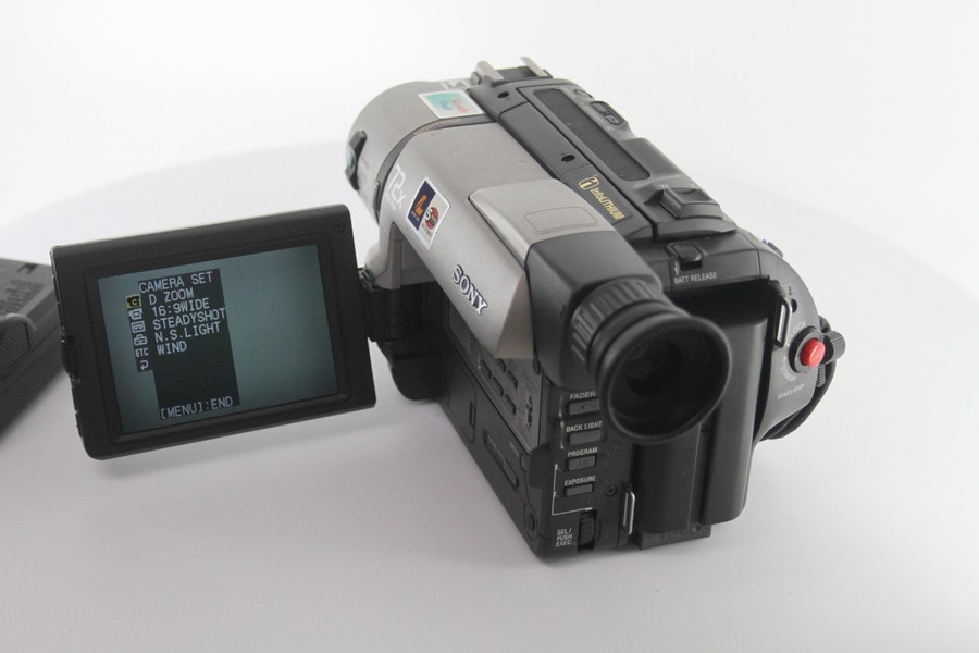 Sony NTSC 8mm Hi8 Hi-Fi Stereo Camcorder Handycam - Video Transfer