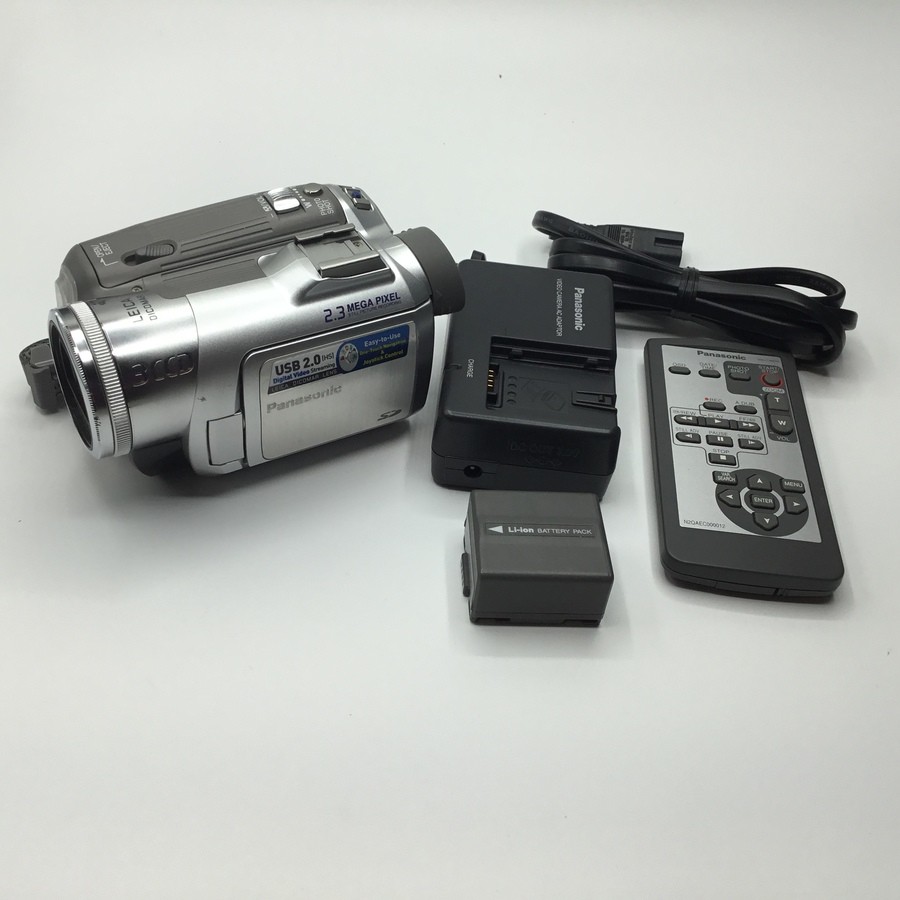 Panasonic NTSC 2.3MP 3CCD MiniDV Camcorder 10x Zoom - Video