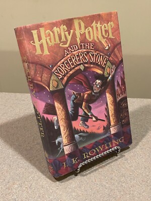 Harry Potter and the Sorcerer's Stone - J K Rowling (FIRST EDITION