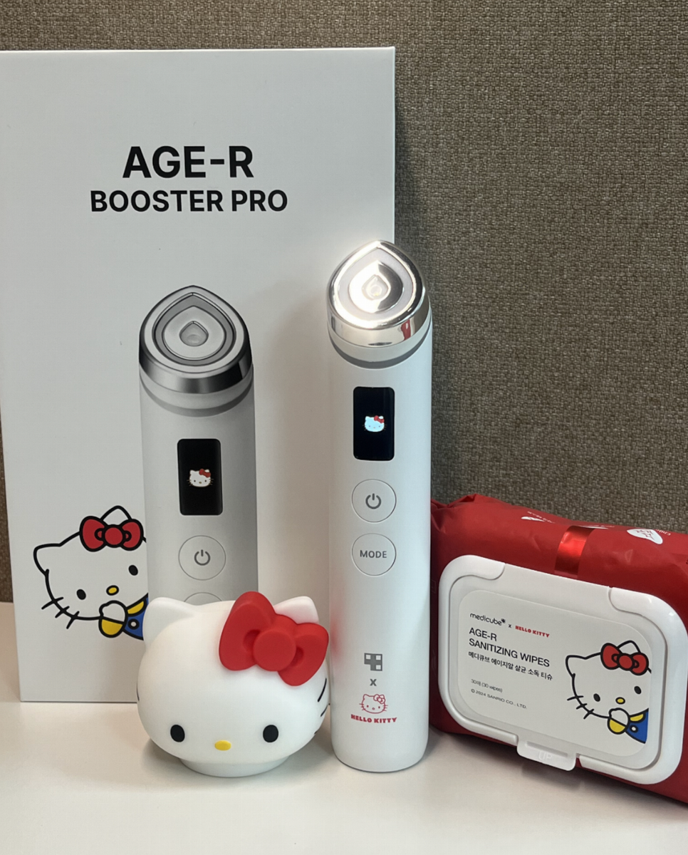 Medicube Age-R Booster Pro Hello Kitty Edition / Medicube Hello